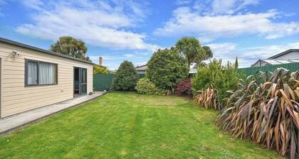 Charming Backyard Sleepout