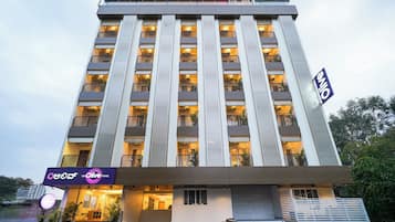 Kiến trúc tòa nhà