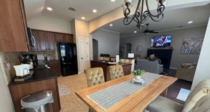 Cypress Moss Retreat in Legacy 4BR 2BA