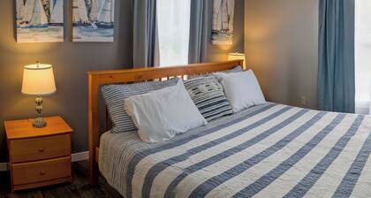 Newly Renovated Acadia Apartment Maple Street