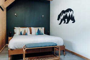 7 bedrooms, iron/ironing board, travel cot, free WiFi