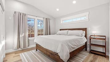 3 chambres, fer et planche à repasser, Wi-Fi gratuit, draps fournis
