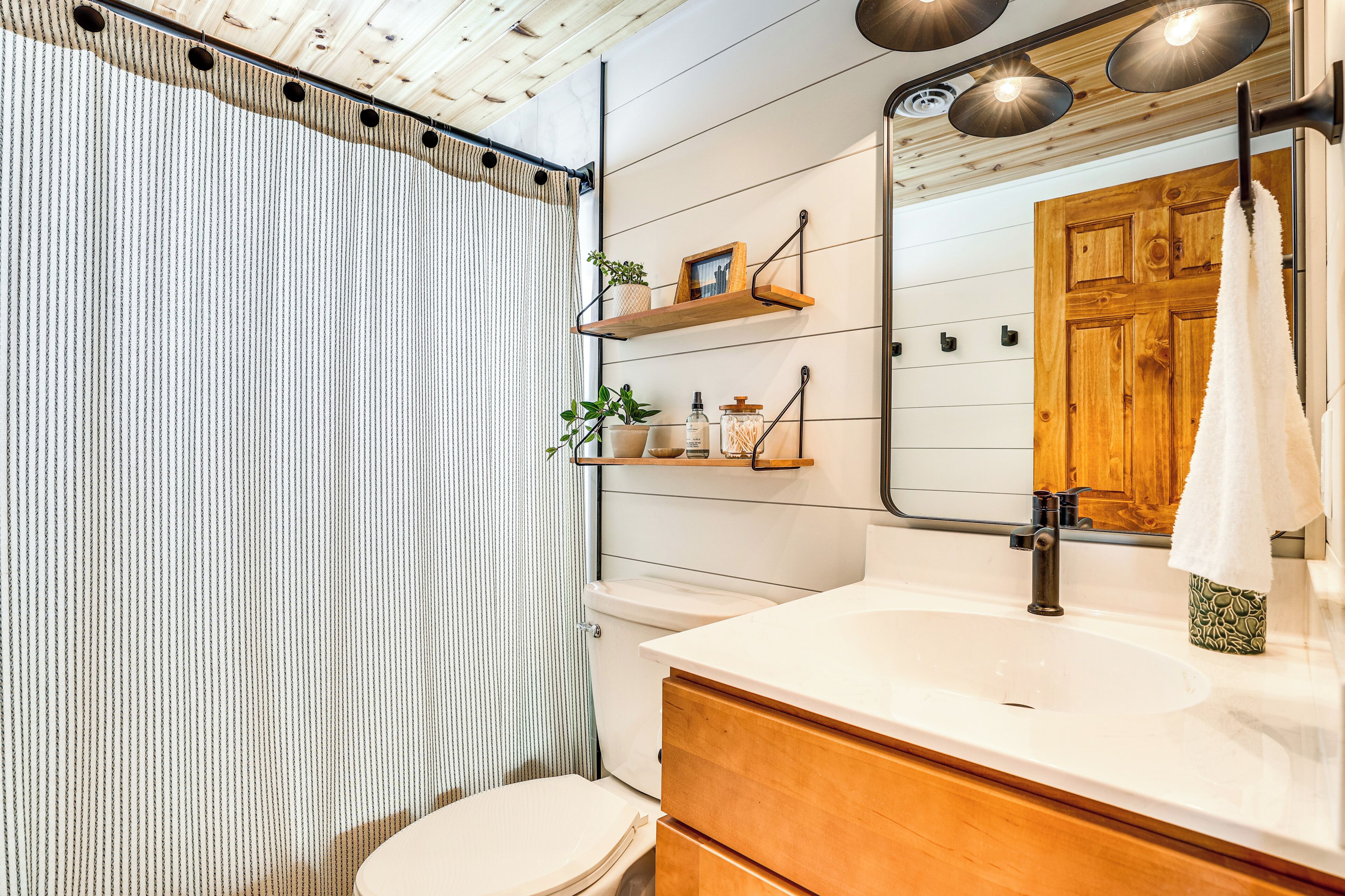 Hair dryer, towels