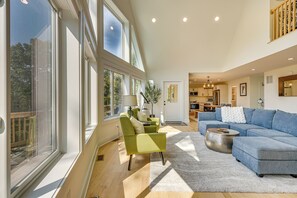 TV, fireplace, books - 6 Mi to Appalachian Trail: Modern Front Royal Gem! (Front Royal)