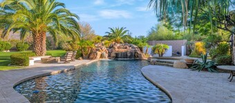 Luxury Single Story Home w/ Pool House, Heated Pool/Spa, Outdoor Living, Fire Pit, Garage Parking!