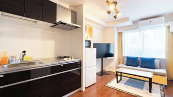 Basic Apartment, Non Smoking (F04) | 1 bedroom, free WiFi, bed sheets