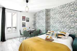 1 室のベッドルーム、インターネット、ベッドシーツ