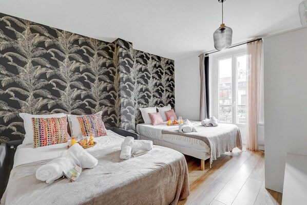 1 bedroom, internet, bed sheets