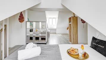 2 habitaciones, tabla de planchar con plancha, wifi y ropa de cama