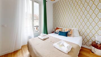 1 sovrum, skrivbord, strykjÀrn/strykbrÀda och wi-fi