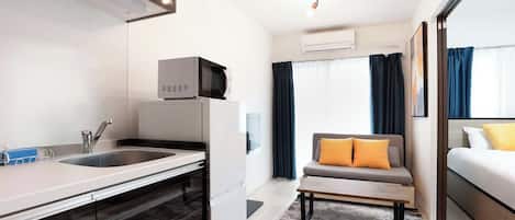 Basic Apartment, Non Smoking (201) | 1 bedroom, free WiFi, bed sheets