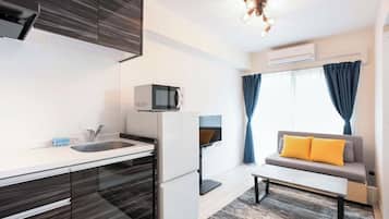 Basic Apartment, Non Smoking (203) | 1 bedroom, free WiFi, bed sheets