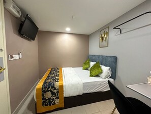 Deluxe-Doppelzimmer | Bettwäsche aus ägyptischer Baumwolle, hochwertige Bettwaren, Minibar