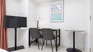 Standard Apartment, Non Smoking (104) | 1 bedroom, desk, free WiFi, bed sheets