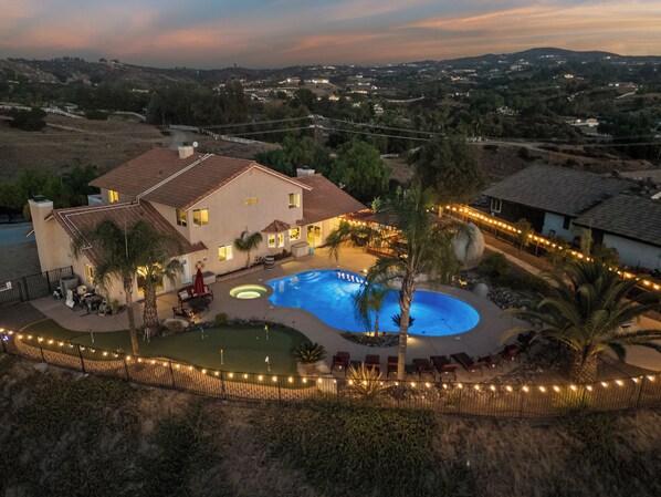 Exterior - Chardonnay Charm by AvantStay | Luxe Group Retreat w/ Pool | Mins to Wineries (Temecula)