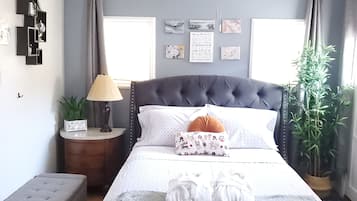 3 Schlafzimmer, Schreibtisch, Bügeleisen/Bügelbrett, Reisekinderbett