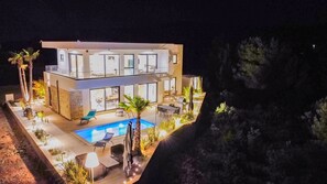 A heated pool - Primosten Hills West - Branded Luxury Villa (Primošten)