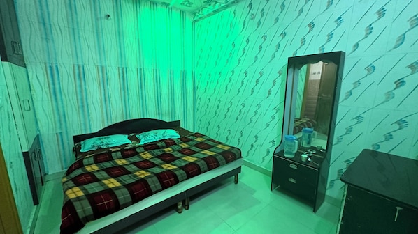 Basic Single Room, Balcony, Hill View