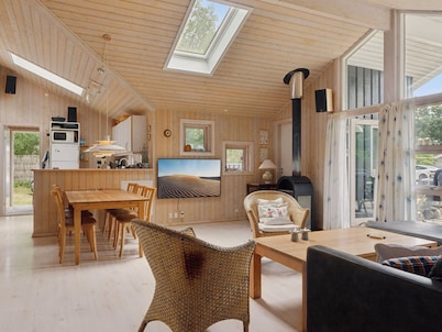 "Tyyne" - 250m from the sea by Interhome