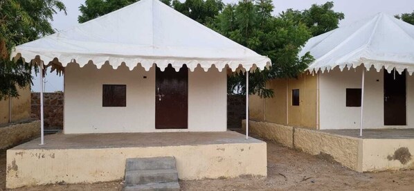 Front of property - Thar Resort Jaisalmer (Jaisalmer)