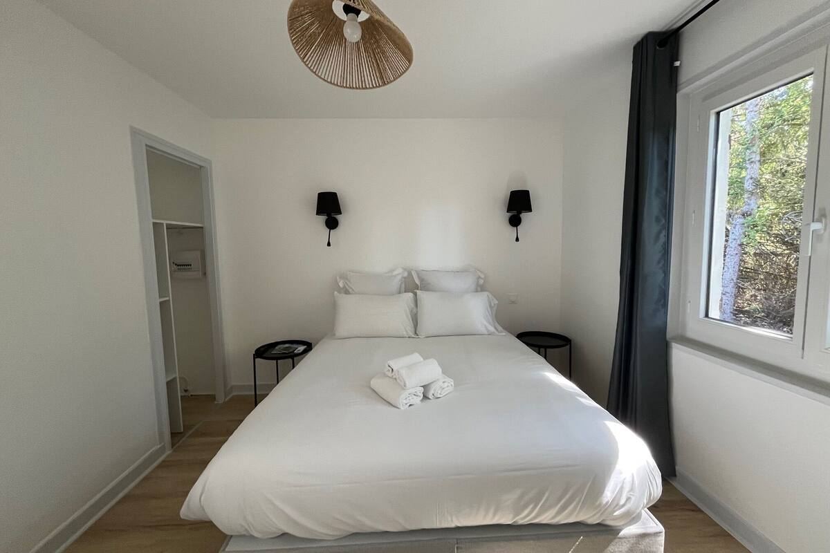 Superior kamer | 1 slaapkamer, een bureau, gratis wifi, beddengoed