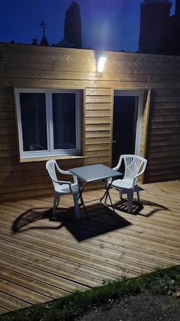 Outdoor dining. Studio for 2 people on the ground floor with terrace and parking space