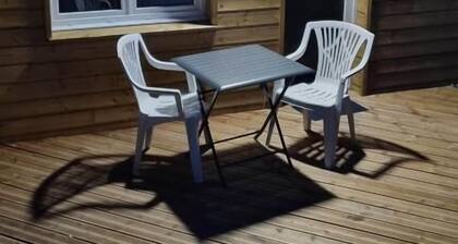 Le petit chùteau Avesnois - Studio en rez de jardin avec terrasse privée