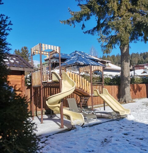 Vila Panduri 23, Bușteni – A Hidden Gem in Romania’s Carpathian Mountains