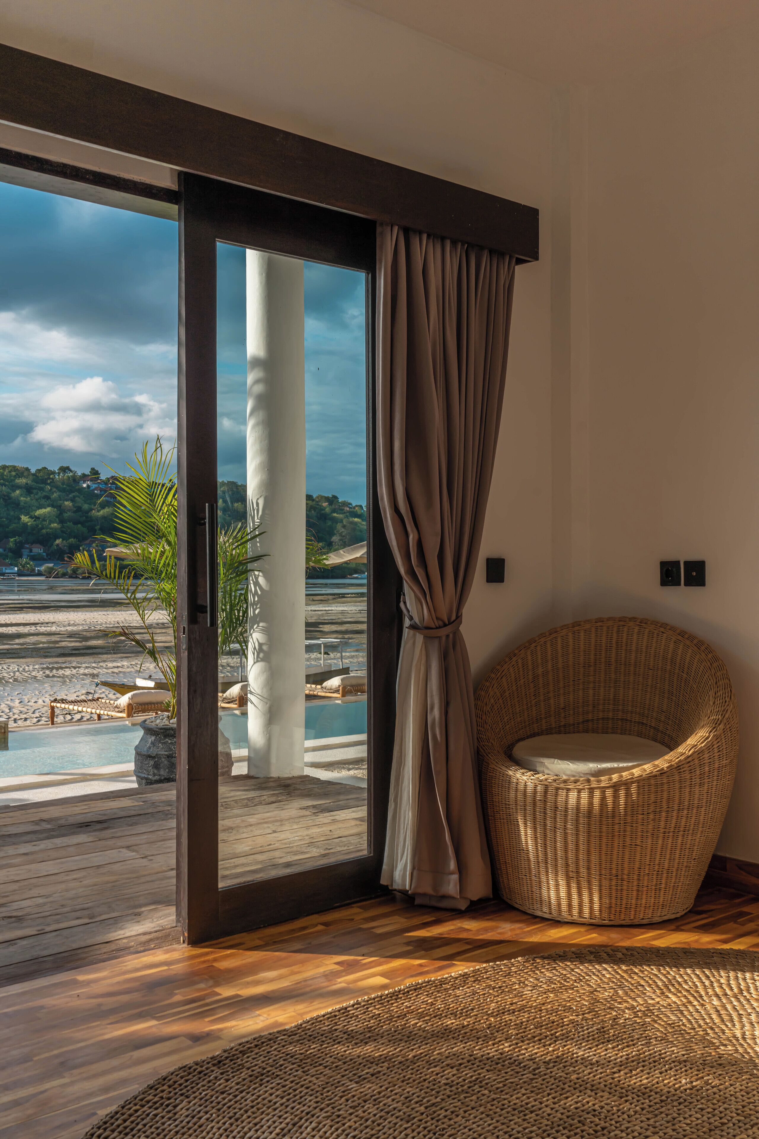 Vila Comfort, patio, pemandangan pantai | 4 kamar tidur, brankas, meja kerja, dan Wi-Fi gratis