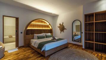 Villa Confort, patio, vistas a la playa | 4 dormitorios, caja fuerte, escritorio y wifi gratis