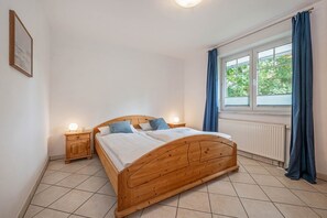 1 sovrum, resesÀng och sÀngklÀder