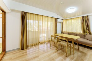 Family Suite, Balcony, Hill View