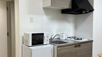 雪櫃、微波爐、爐具、廚房用具/餐具/器皿