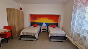 1 bedroom, free WiFi, bed sheets