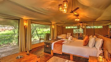 Standard Tent, Garden View | In-room safe, desk, laptop workspace, blackout drapes