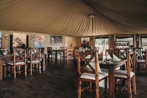 Restaurant - Ilora Retreats  (Maasai Mara)