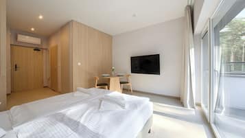 Apartament (B34) | Living area | Flat-screen TV