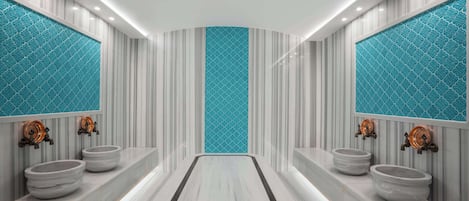 Couples treatment rooms, sauna, hot stone massages, Swedish massages