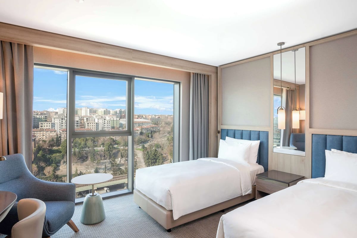 Egyptian cotton sheets, premium bedding, minibar, in-room safe
