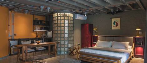 1 slaapkamer, een strijkplank/strijkijzer, wifi, beddengoed