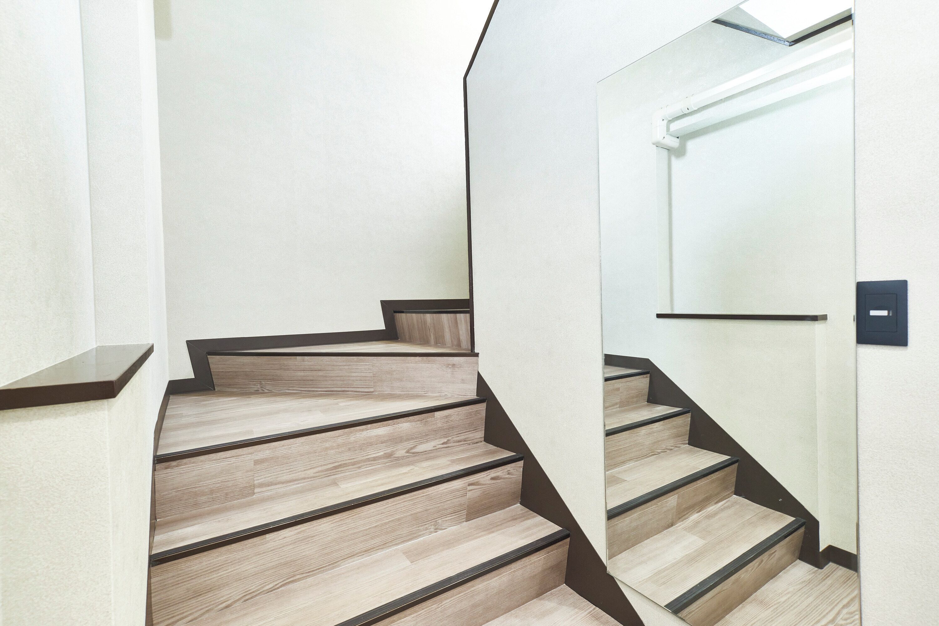 Tabla de planchar con plancha y wifi gratis 