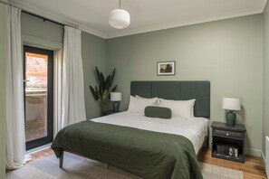 3 quartos, ferros/tábuas de passar roupa, Wi-Fi de cortesia