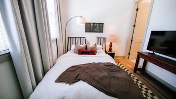 2 bedrooms, desk, free WiFi, bed sheets