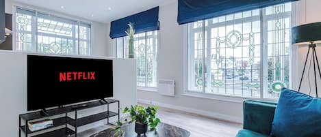 Televisión y oficina