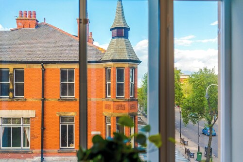 Elysée Suites Southport | Modern 1-Bed Stay