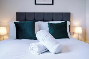 Unclassified image, 3 of 41, button