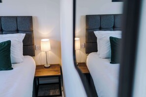 Unclassified image, 2 of 41, button