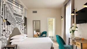 Junior Suite with Terrace | 高級寝具、羽毛の掛け布団、ミニバー、セーフティボックス (室内)