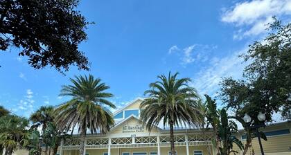 Canary Palms - 2/2 in The Village of Santiago
