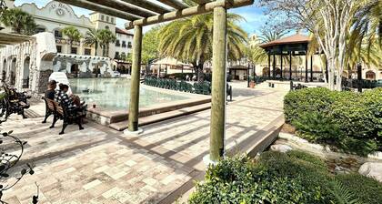 2/2 in The Village of Santiago